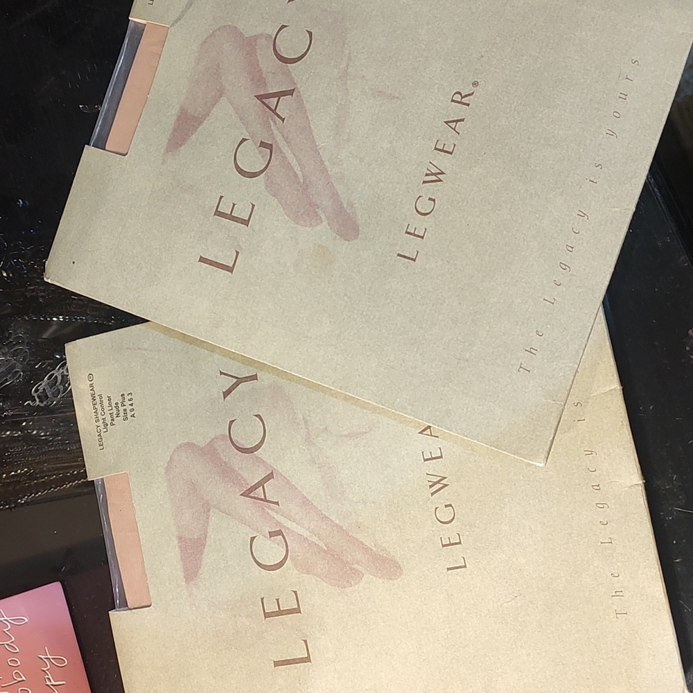 Legacy shape wear pant liner